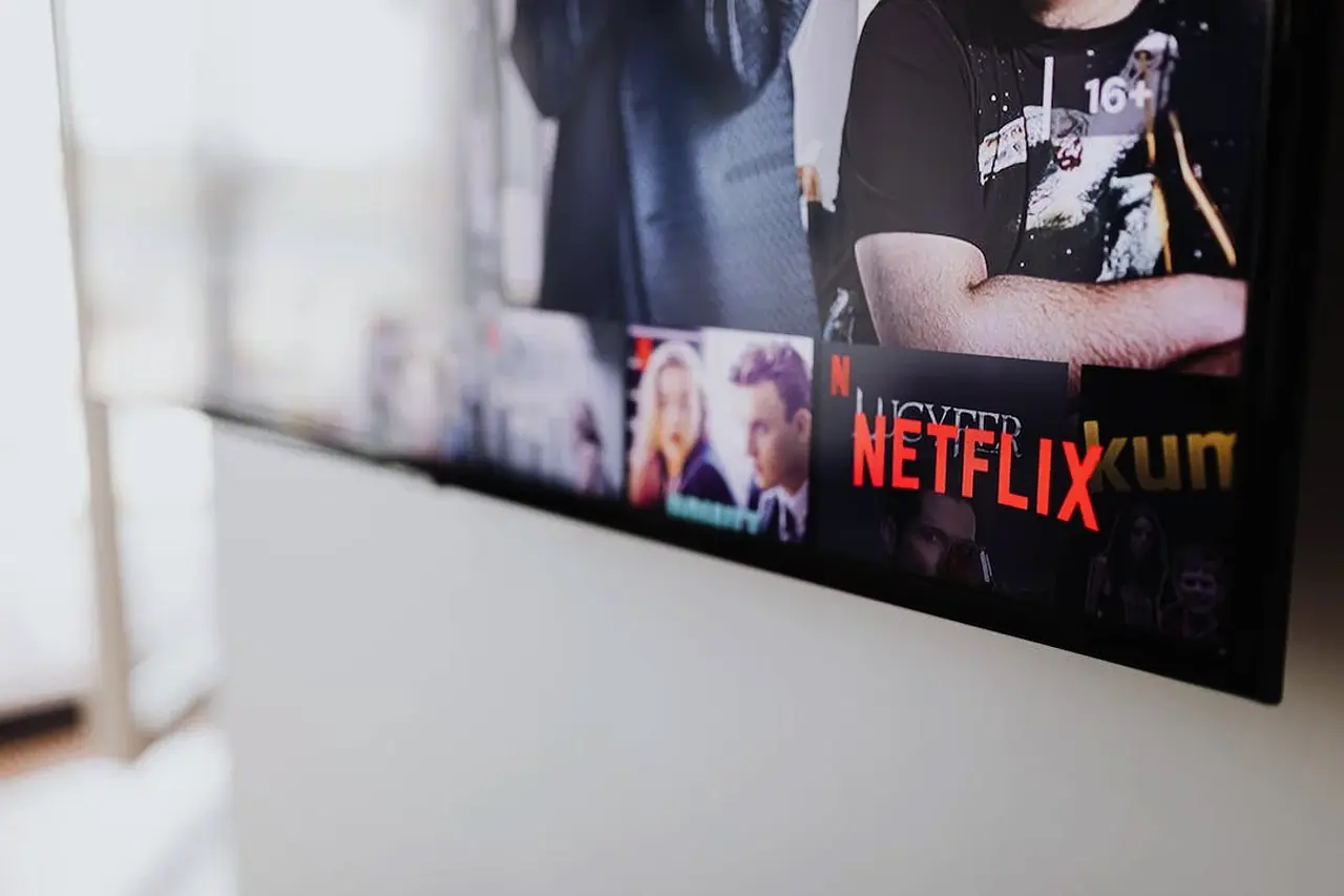 En mi nuevo hogar, ¿televisión pagada o streaming?